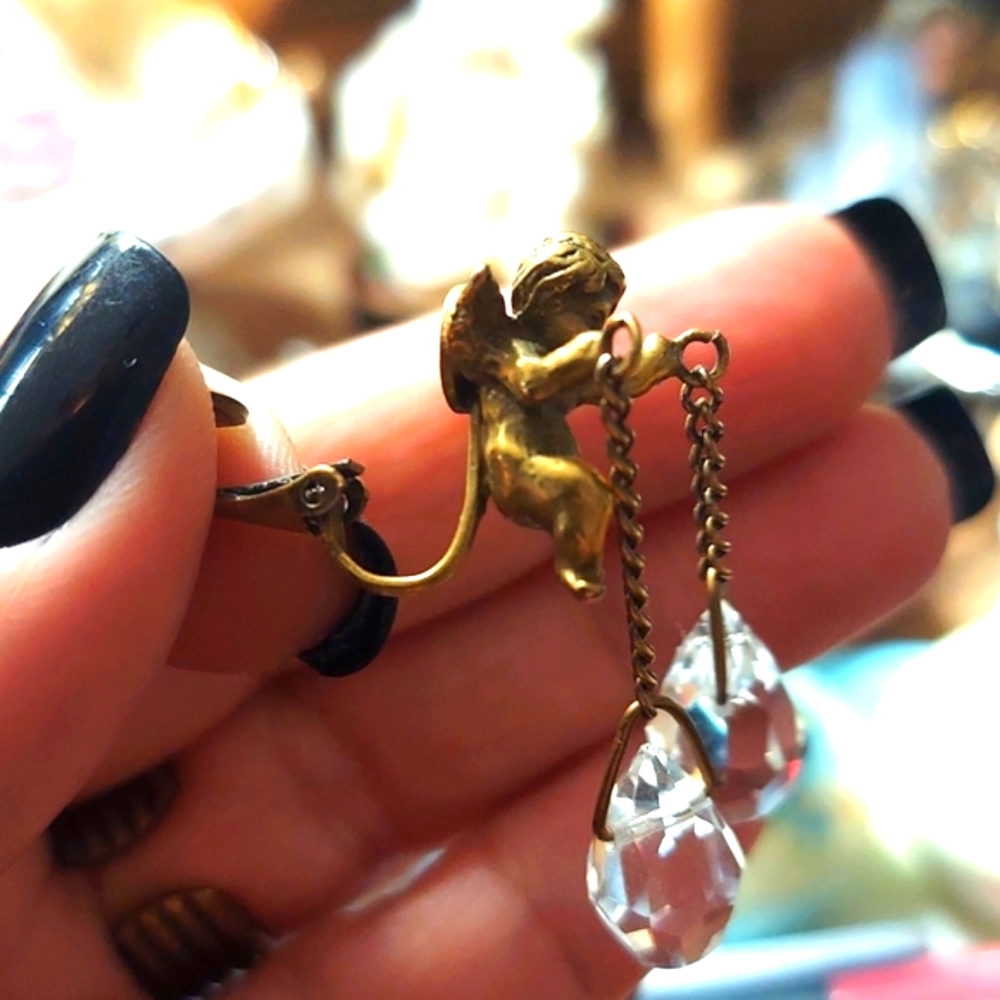 Joseff Of Hollywood Cherub Crystal Drop Earrings - Picture 2 of 6